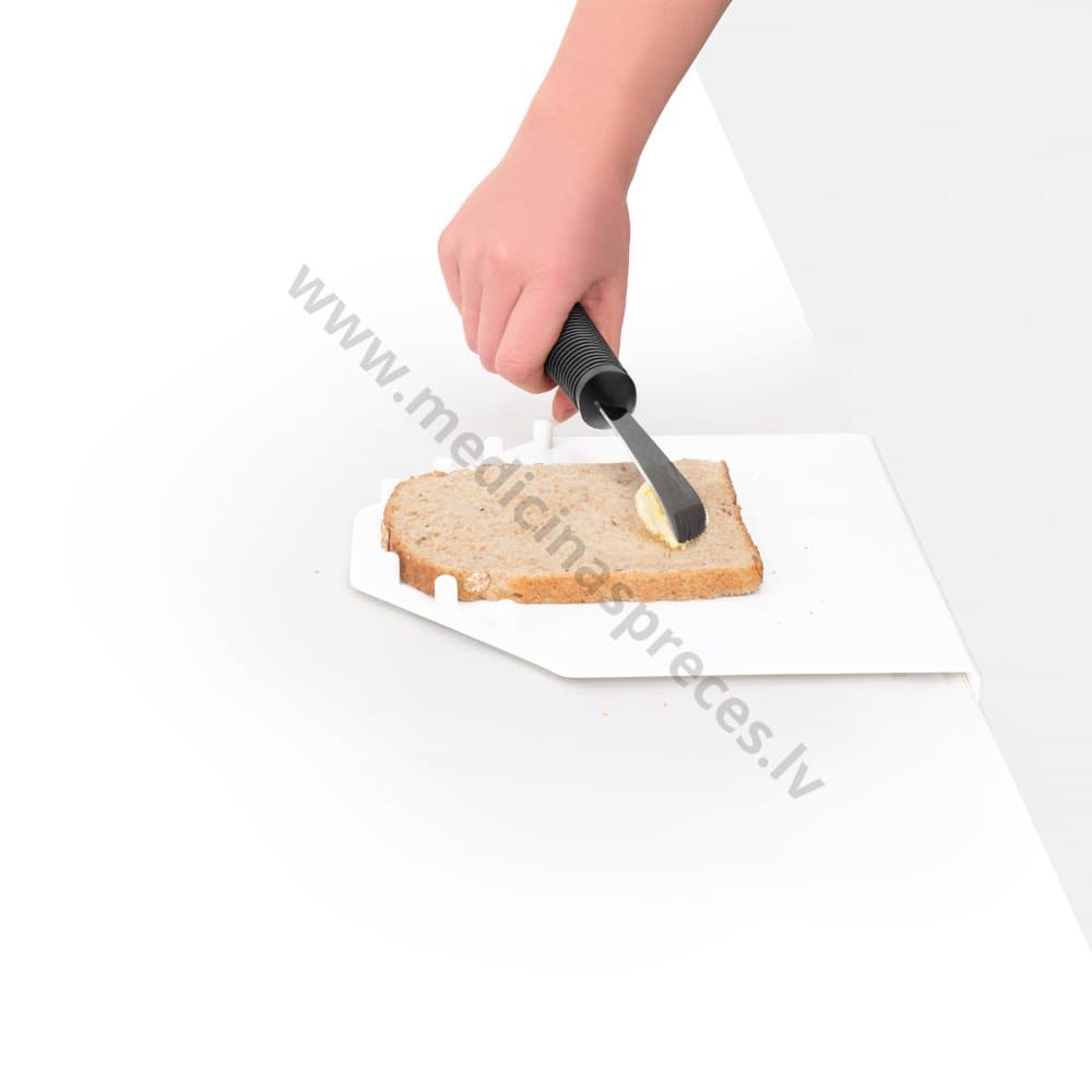 Nazis ar ergonomisku rokturi